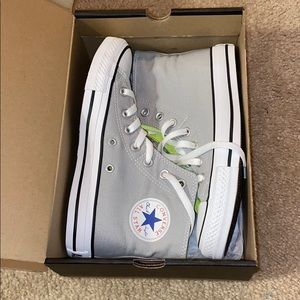 grey converse